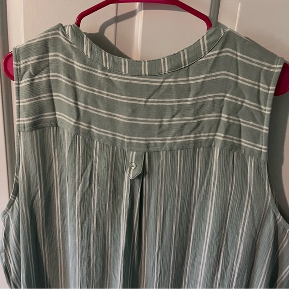 Stitch Fix, Market & Spruce Prat Sleeveless Henley Green Blouse 2X NWT - Picture 3 of 7